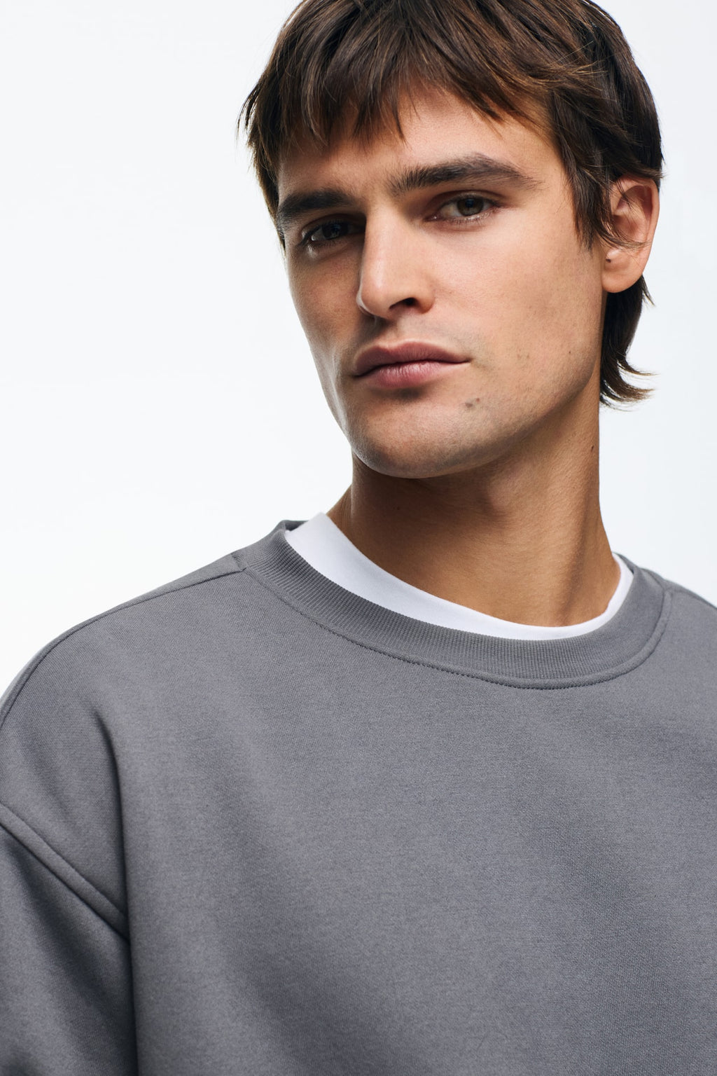 OVERSIZED SWEATSHIRT