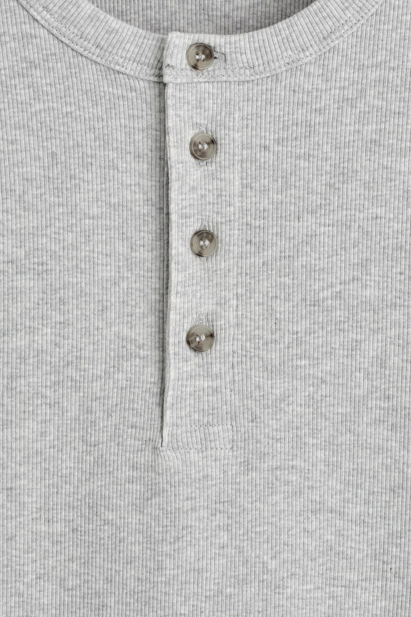 T-SHIRT HENLEY COUPE SLIM