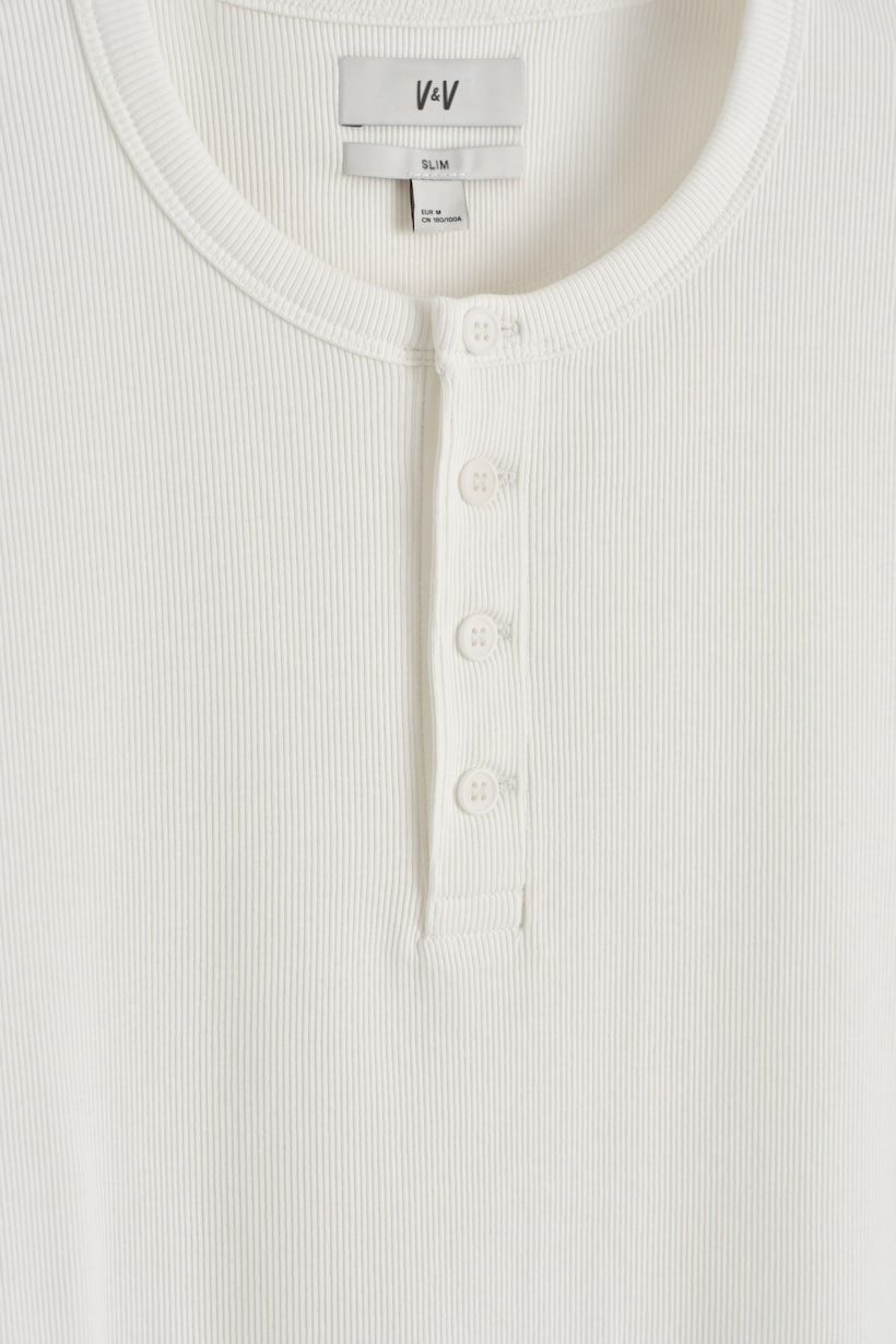 T-SHIRT HENLEY COUPE SLIM