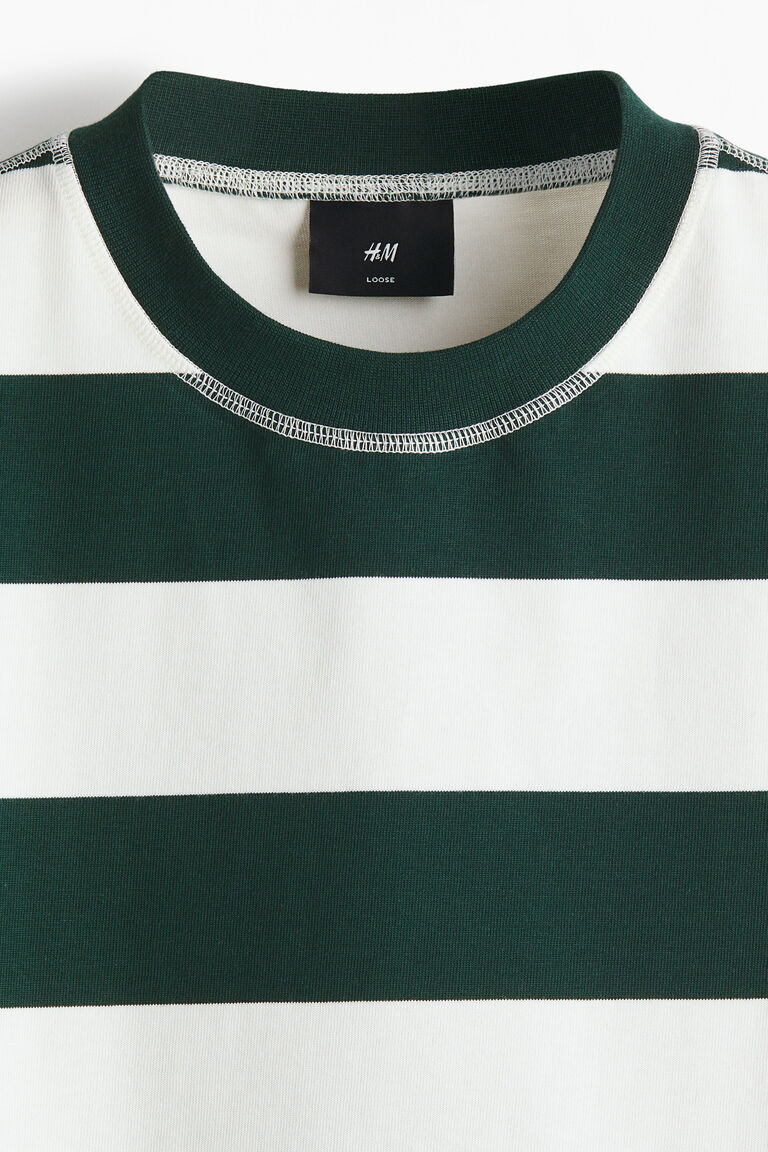 OVERSIZED FIT T-SHIRT