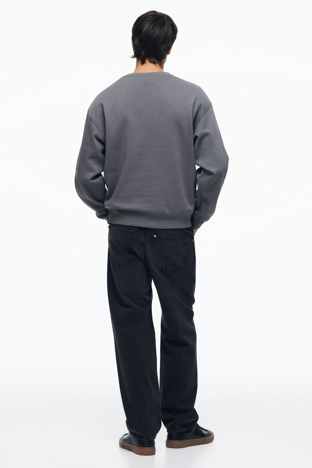 OVERSIZED SWEATSHIRT