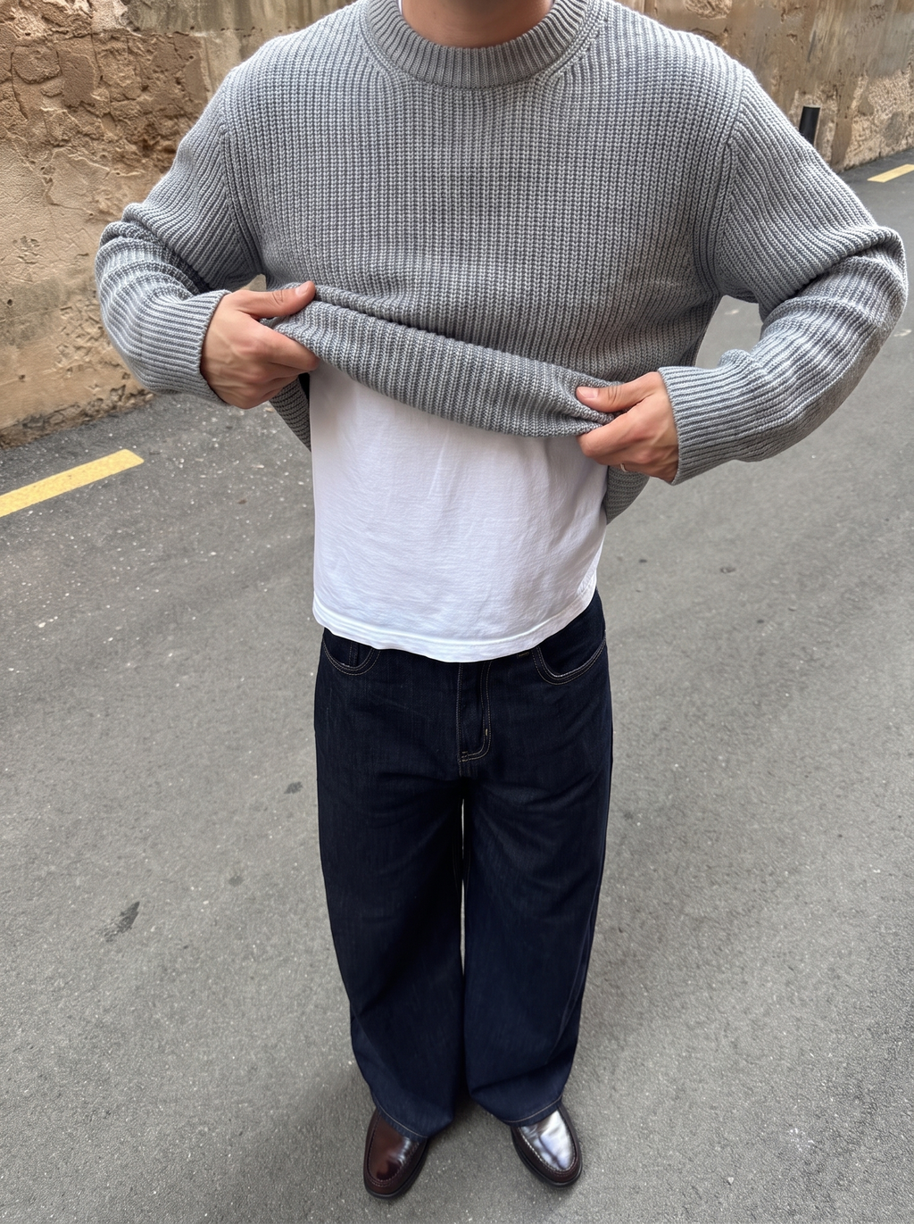 KNIT SWEATER