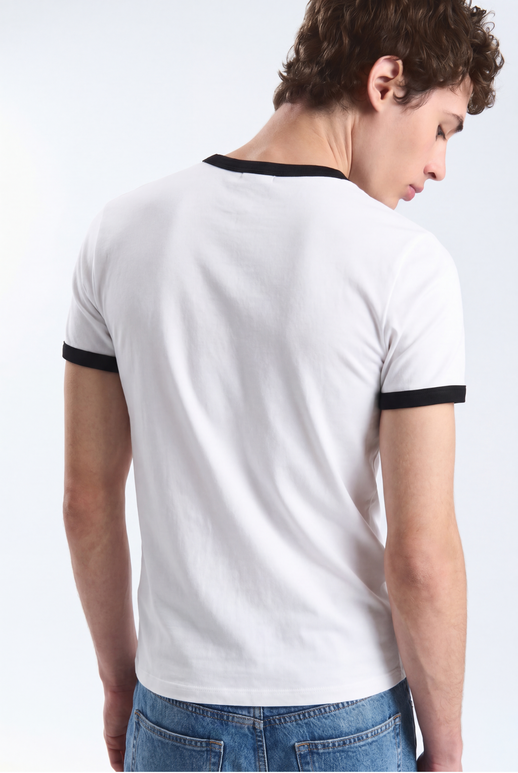 RINGER FITTED T-SHIRT